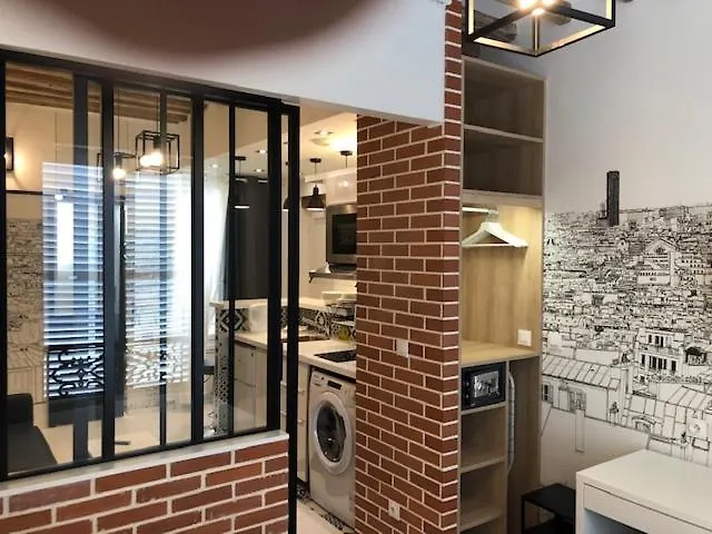 Aix, Neuf équipé Parigi